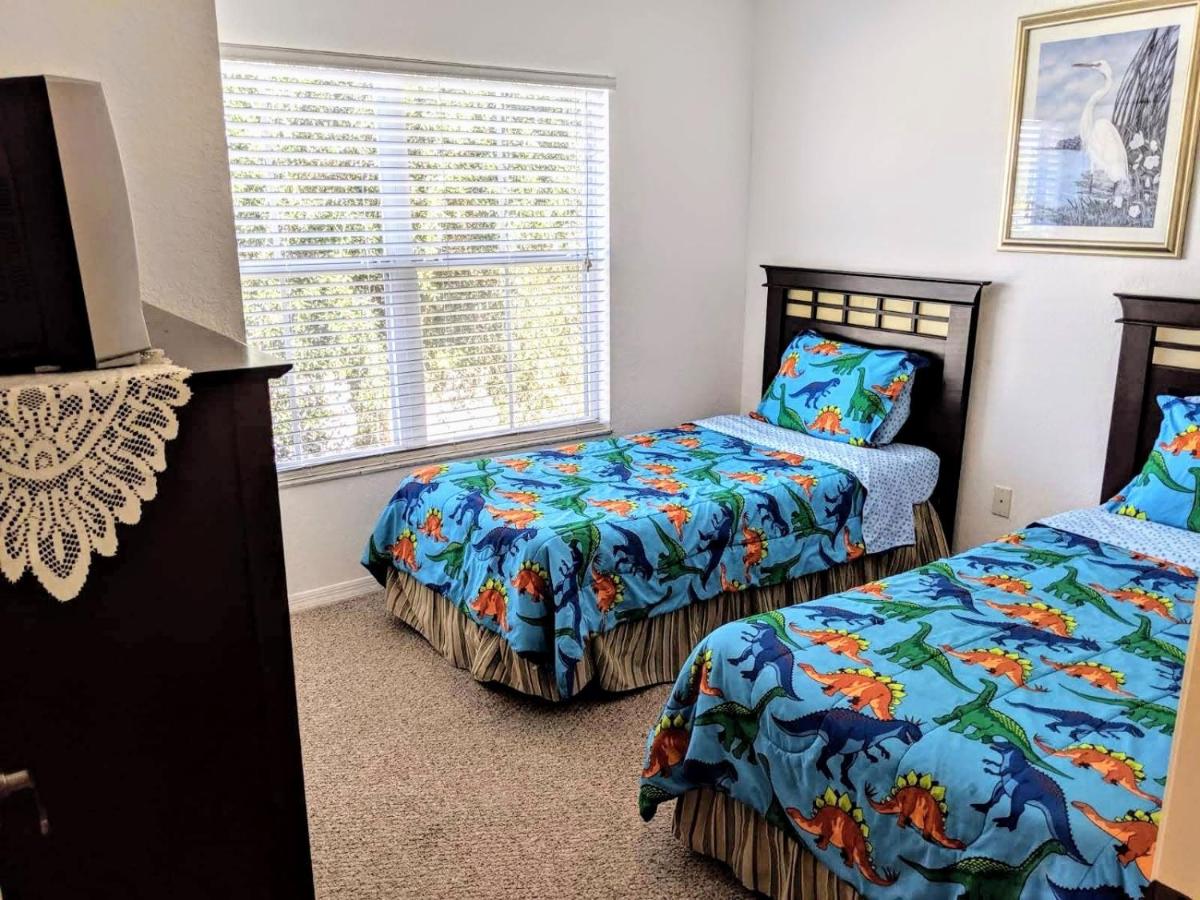 Popular attractions Area Nearby Property